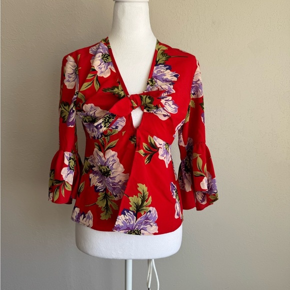 TopShop Cherry Red Floral Hawaiian Tied Wrap Cropped Blouse Womens 4 Beach - Picture 1 of 7